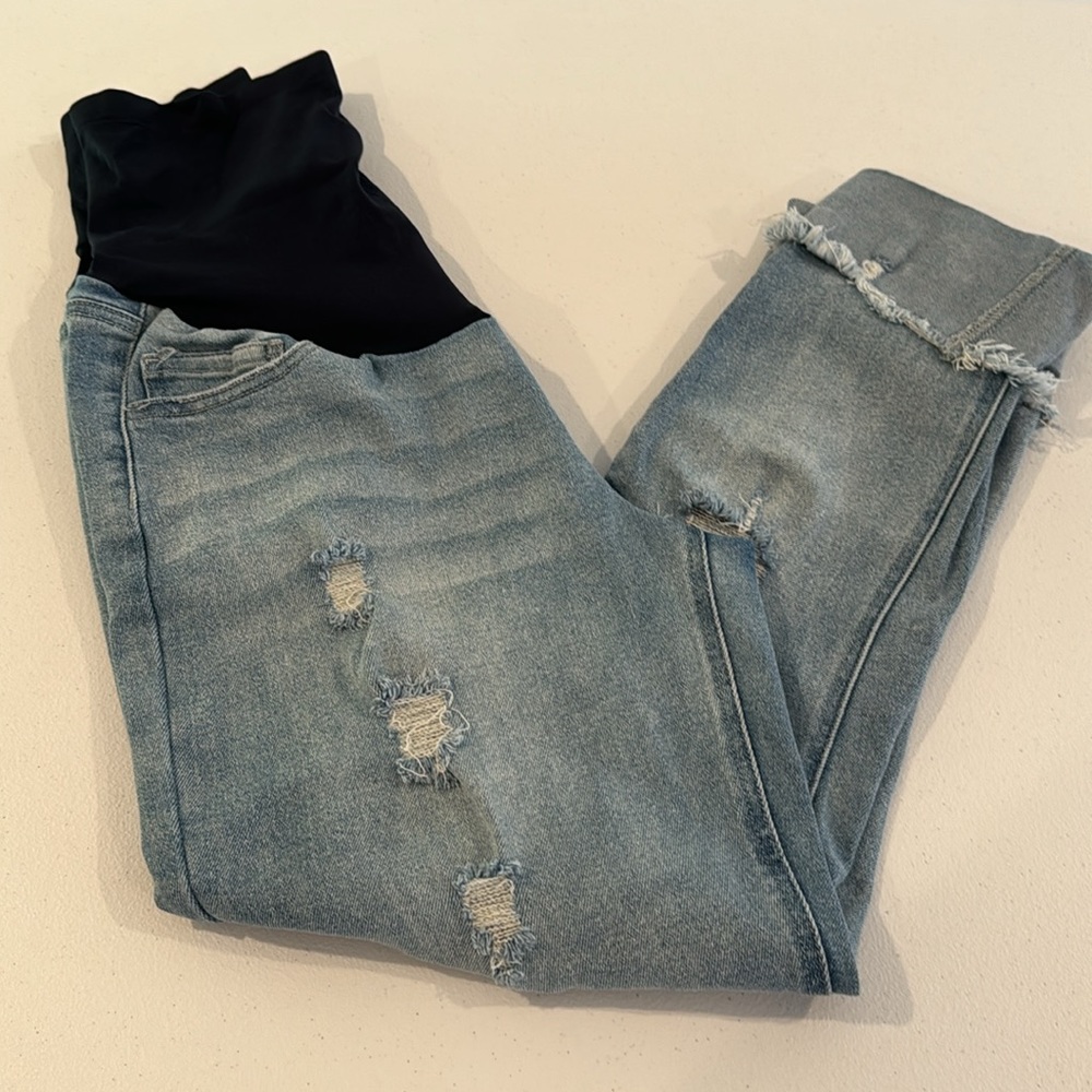 🌟3/$15🌟Savi Parker distressed cropped Maternity Jeans - Picture 5 of 10